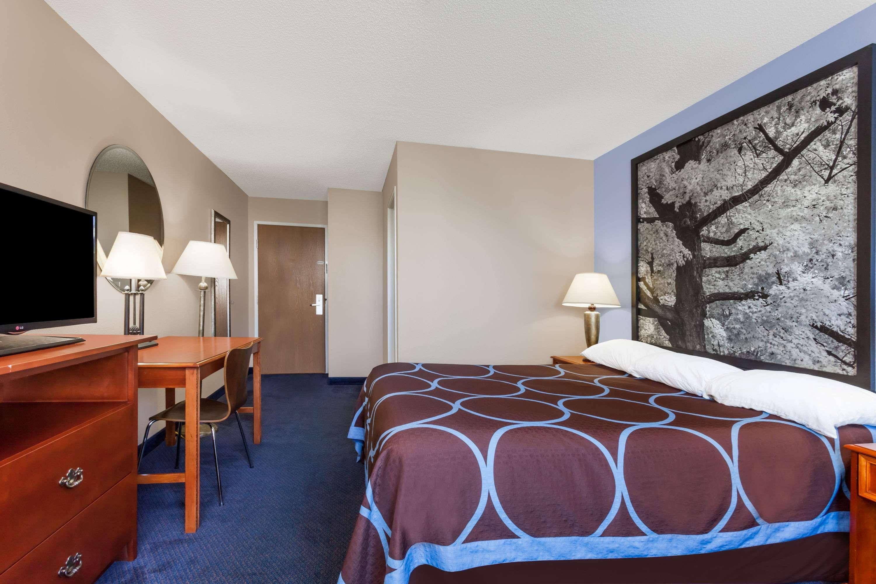 Super 8 By Wyndham Adrian Hotel Kültér fotó